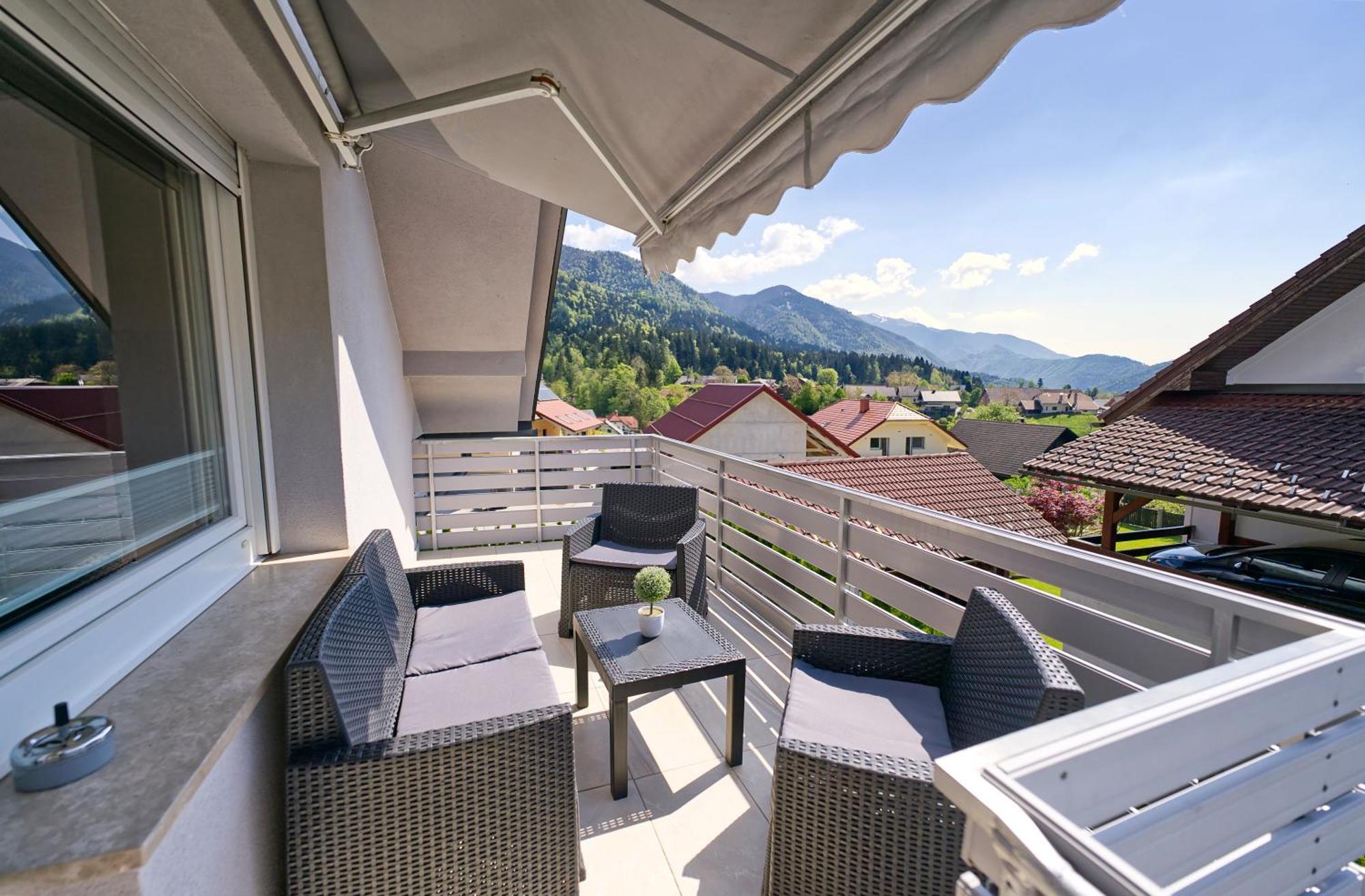 Apartma Storzic Preddvor Exteriör bild